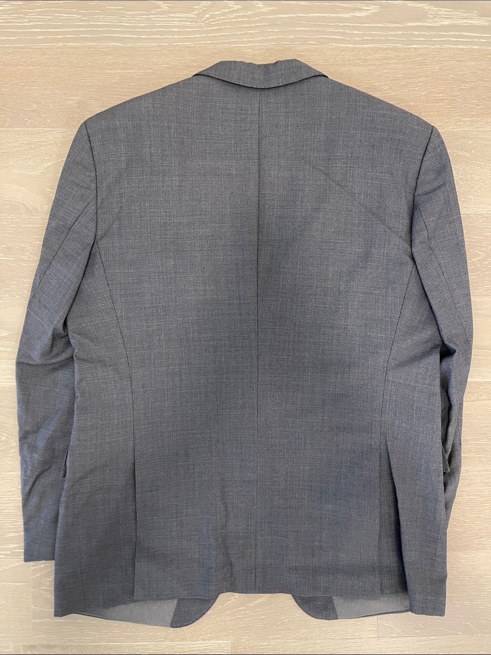 Hugo Boss Men’s Light Gray Single-Breasted Suit Blazer - Picture 3 of 7